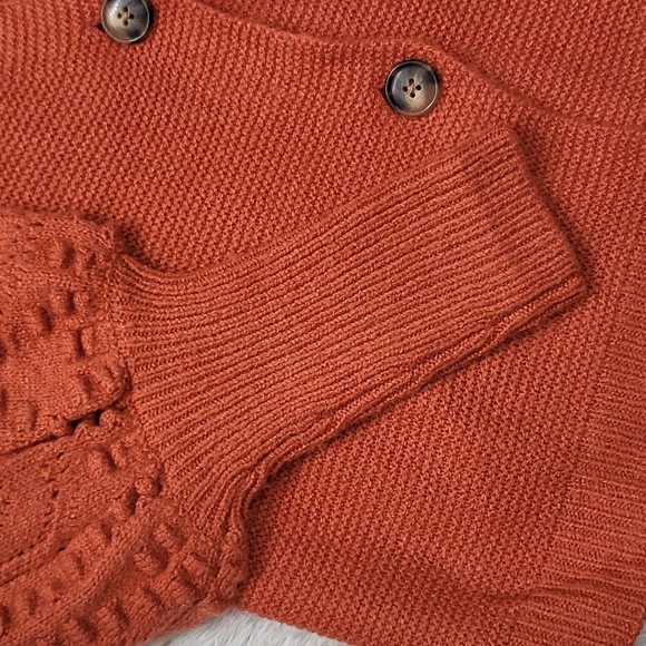 Calligraphie Balloon Sleeveless Cardigan - Picture 2 of 10